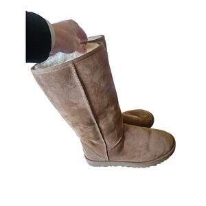 Ugg boots size 11